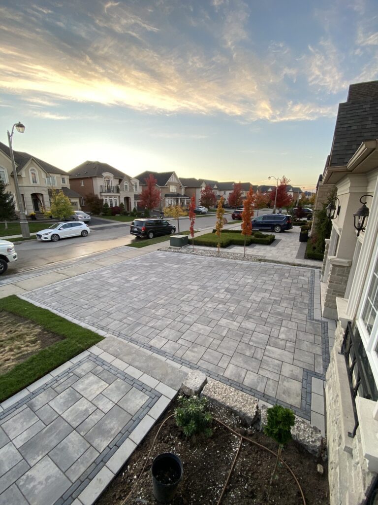 Vaughan Driveway Interlocking by King Kongtracting
